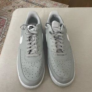 Nike Court Vision Low size 13